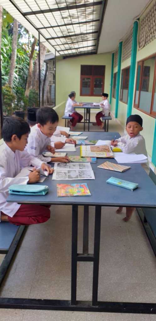 Dokumentasi Rangkaian Kegiatan Pembelajaran Pembuatan Handy Craft SD Islam Anugerah Insani